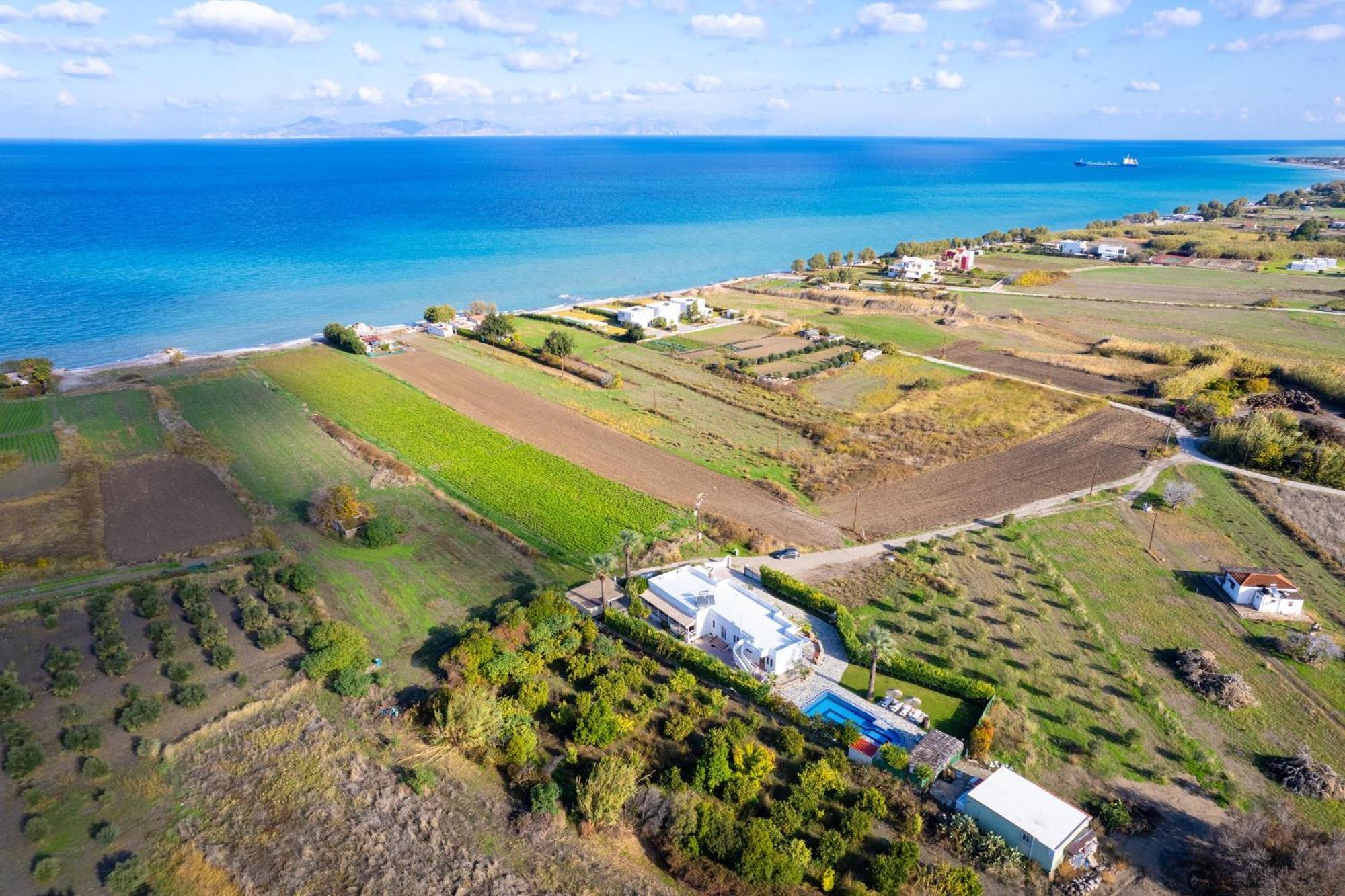 Villa Palmeras Soroni Экстерьер фото