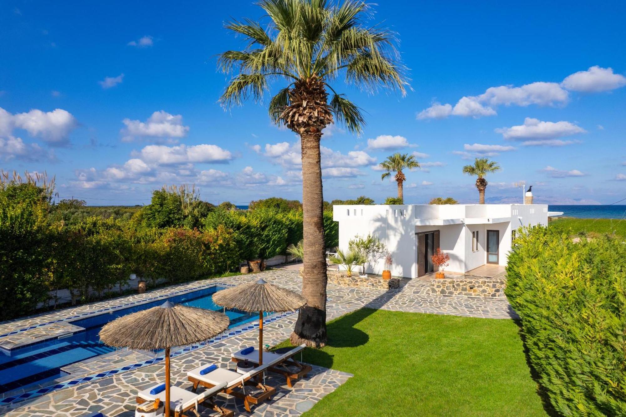Villa Palmeras Soroni Экстерьер фото